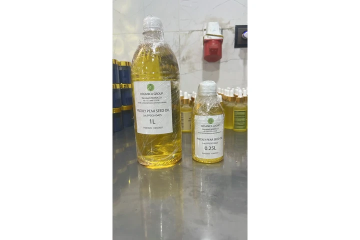 moroccan souk cosmetics saller image 3