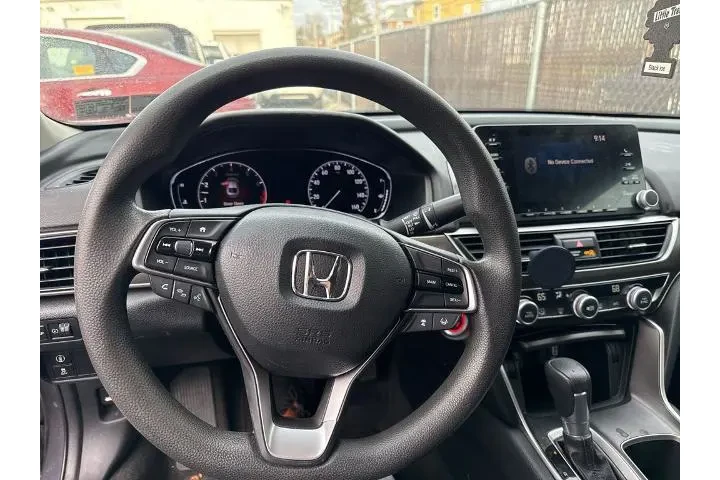 $16985 : Honda Accord 2018 LX 4dr Sed image 9