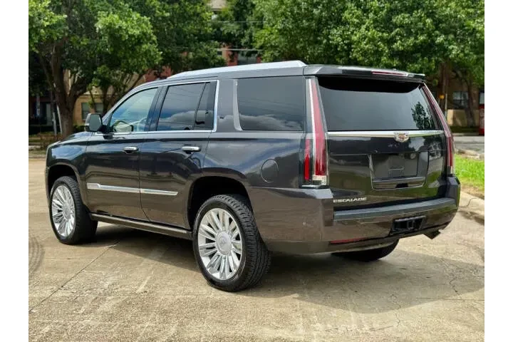 $29672 : 2018 Escalade image 2