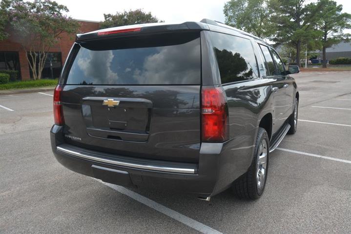 2016 Suburban LTZ image 7