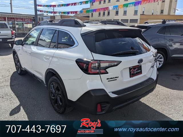 $28995 : 2021 Outback Onyx Edition XT image 6
