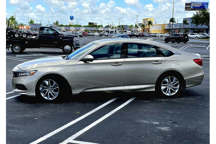$12500 : (2018) Honda Accord image 8