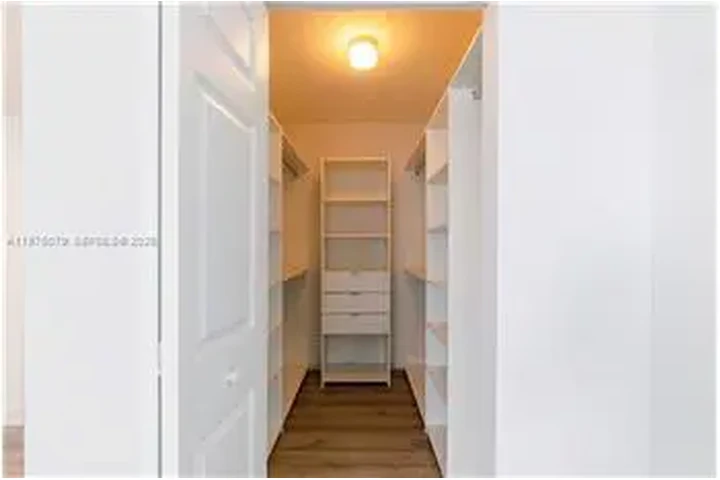 $5800 : Rental property with 3 bedro image 4