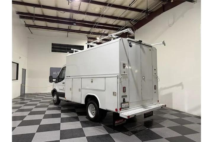 $21087 : Transit Chassis 2019 image 6