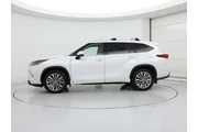 $39998 : Toyota Highlander 2022 AWD P thumbnail