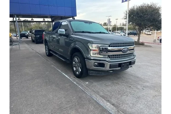 $30988 : Ford F-150 2019 4x4 Lariat 4 image 2