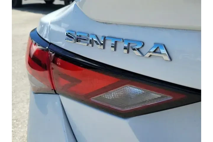 $15991 : Nissan Sentra 2021 SR 4dr Se image 5