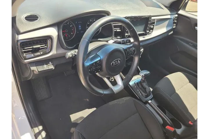 $11858 : Kia Rio 2018 EX 4dr Sedan image 9
