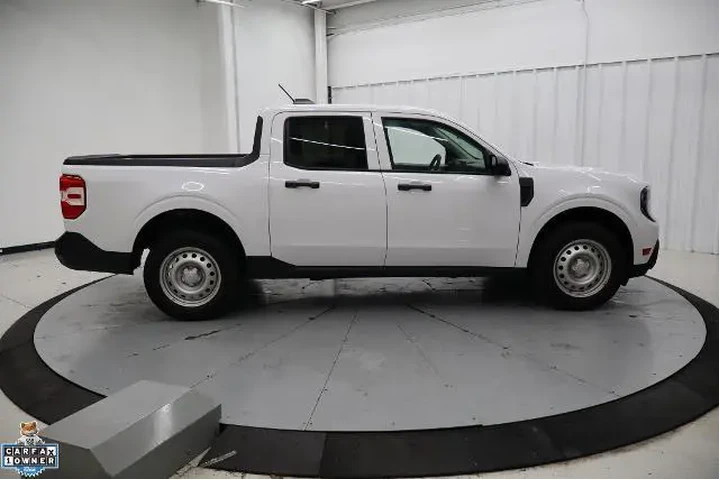 $25995 : Ford Maverick 2025 AWD XL 4d image 2
