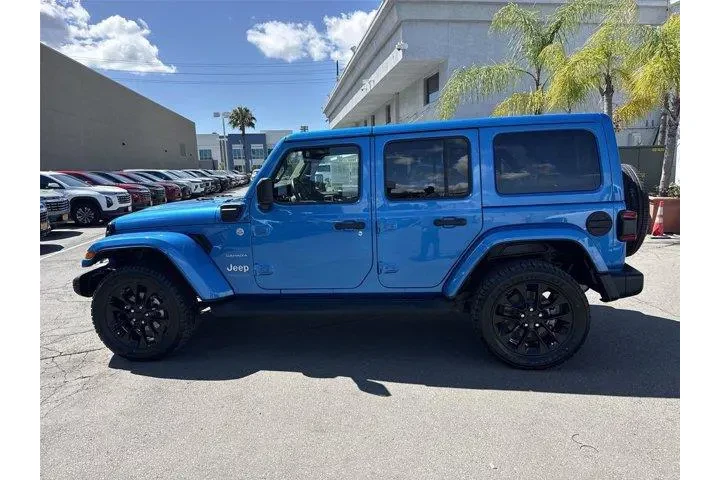 $24700 : Jeep Wrangler Unlimited 2022 image 6
