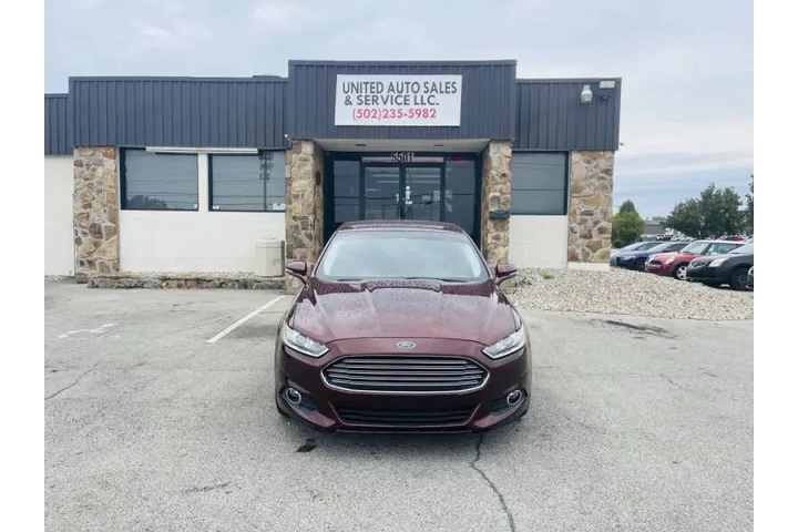 $5850 : 2016 Fusion SE image 2