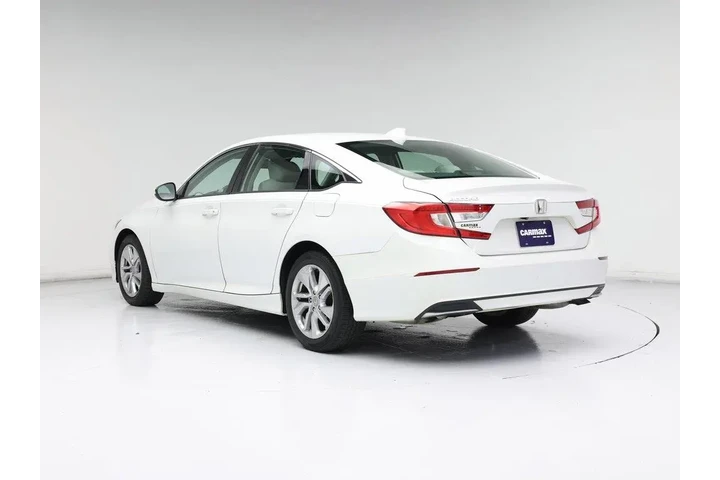 $19998 : Honda Accord 2019 LX 4dr Sed image 2