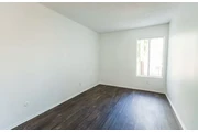 $1698 : 238 S Serrano Ave, Los Angeles thumbnail