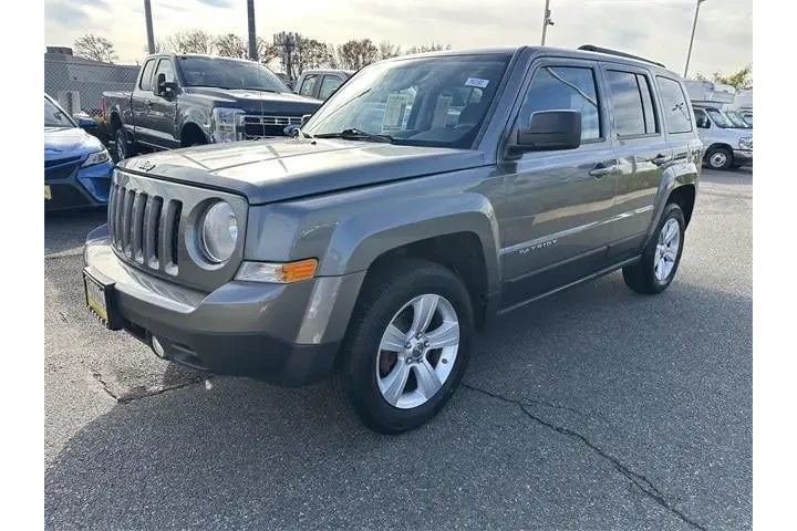 $8800 : Jeep Patriot 2012 4x4 Sport image 9
