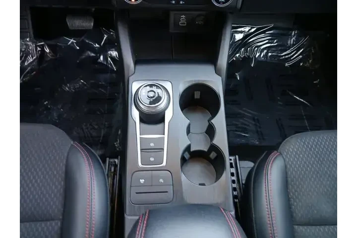 $21541 : Ford Escape 2025 ST-Line 4dr image 3