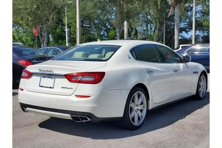 $18990 : Maserati Quattroporte 2014 S image 7