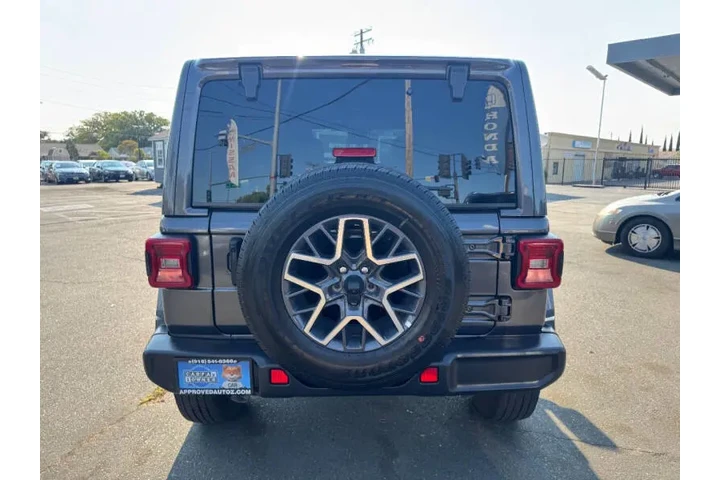 $39998 : 2025 Wrangler Sahara image 7