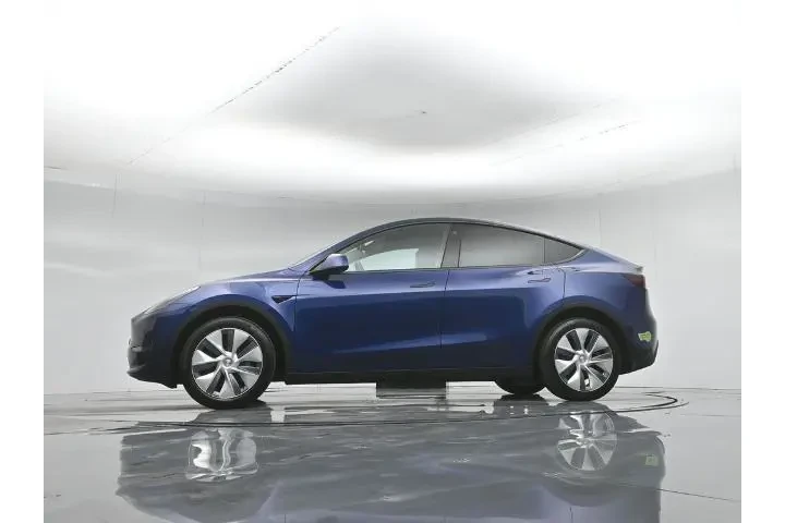 $36204 : Tesla Model Y 2023 AWD 4dr C image 6