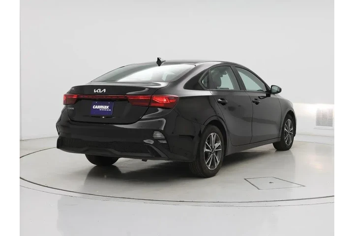 $16998 : Kia Forte 2024 LXS 4dr Sedan image 8