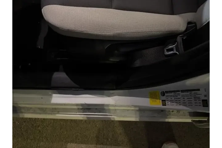 $18616 : Toyota Corolla 2023 LE 4dr S image 10