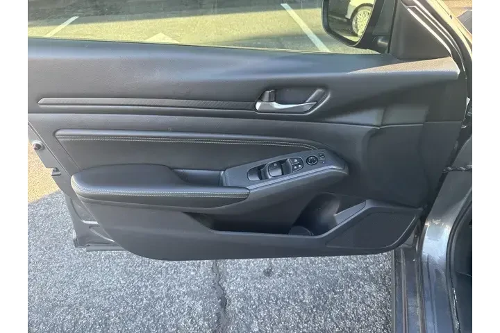 $13769 : Nissan Altima 2020 2.5 S 4dr image 10