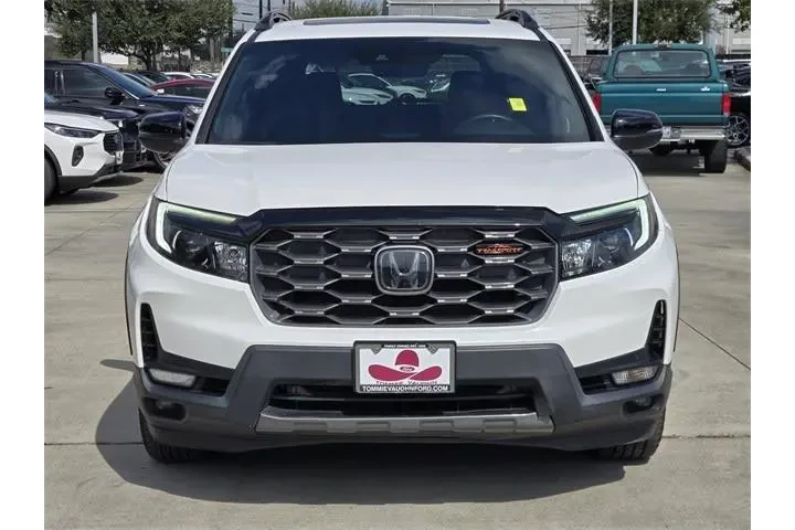 $32227 : Honda Passport 2023 AWD Trai image 2