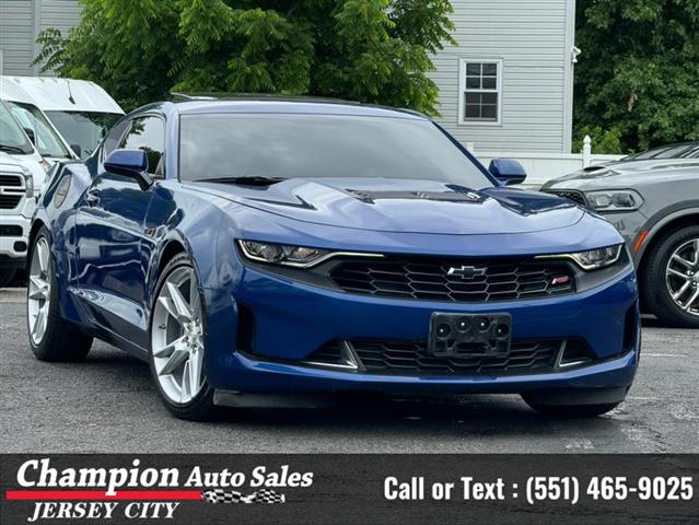 Used 2022 Camaro 2dr Cpe LT1 image 3