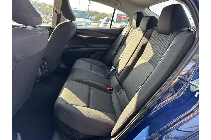 $27756 : Toyota Camry 2025 XSE 4dr Se image 7