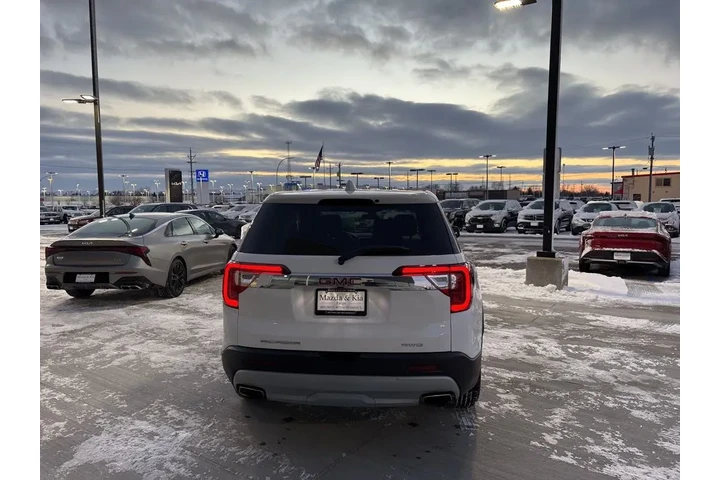 $29995 : 2023 Acadia SLE image 6