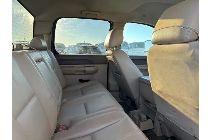 $24700 : Chevrolet Silverado 3500HD 2 image 9