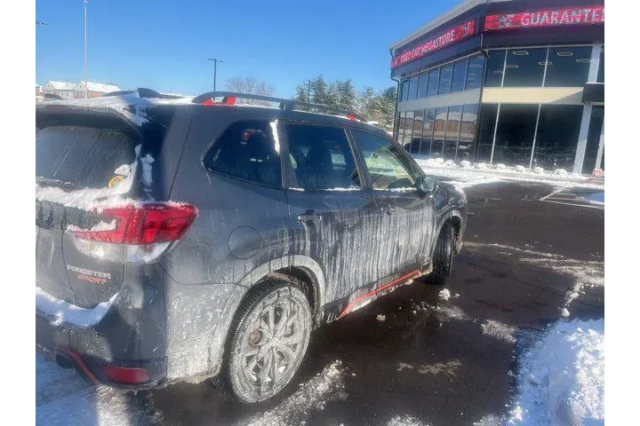 $28418 : Subaru Forester 2024 AWD Spo image 2