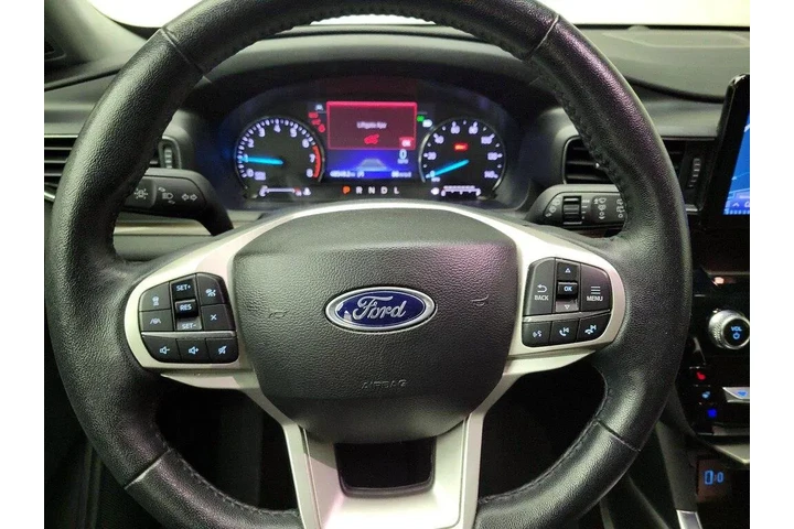 $27998 : Ford Explorer 2023 AWD Limit image 10