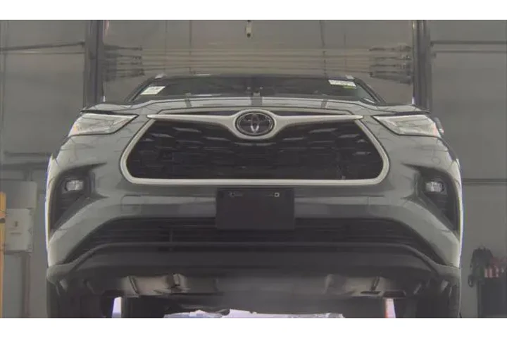 $36490 : Toyota Highlander 2023 AWD L image 8