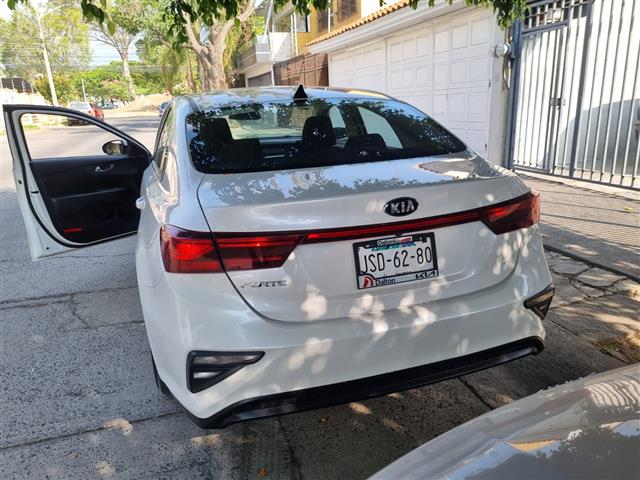 $209000 : Kia FORTE 2019, aire acondic image 7