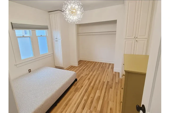 $800 : single-family home, Ready now! image 4