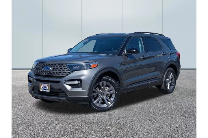 $32875 : Ford Explorer 2023 AWD XLT 4 image 1