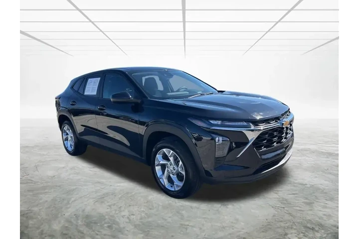 $20486 : Chevrolet Trax 2025 LS 4dr C image 2