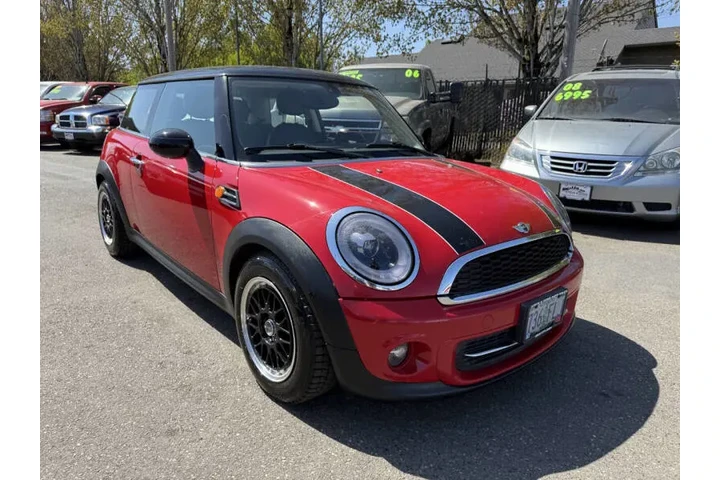 $6995 : 2012 MINI Cooper Hardtop image 5