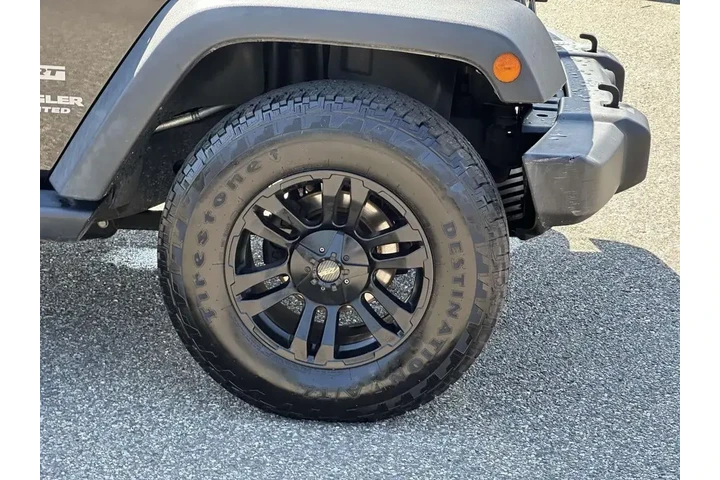 $13555 : Jeep Wrangler Unlimited 2017 image 7