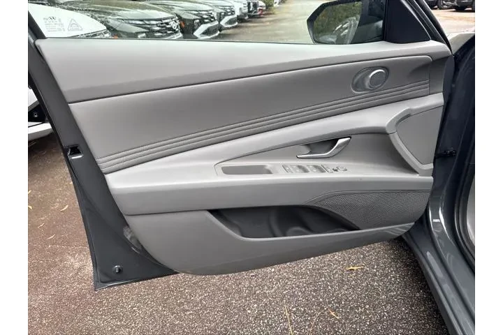 $23023 : Hyundai ELANTRA 2026 SEL Spo image 10