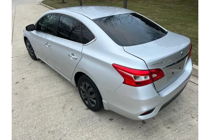 $7997 : 2019 Sentra S image 4