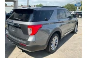 $33922 : Ford Explorer 2023 AWD XLT 4 thumbnail