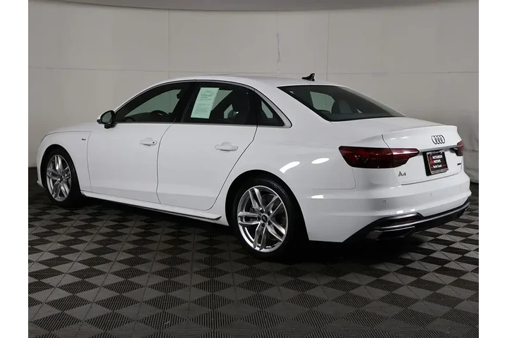 $21393 : Audi A4 2022 AWD quattro S l image 8