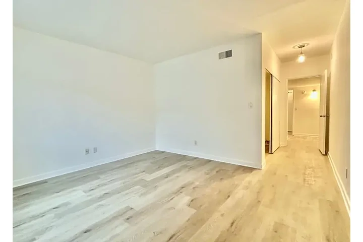 $2895 : Los Angeles image 6