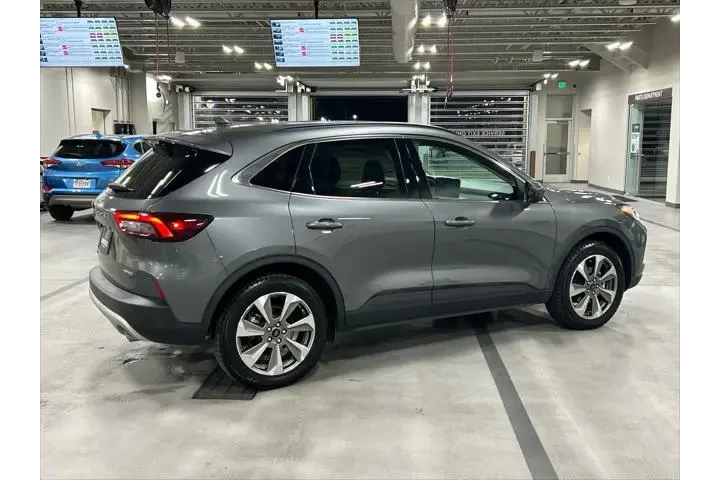 $33949 : Ford Escape 2025 AWD Platinu image 8