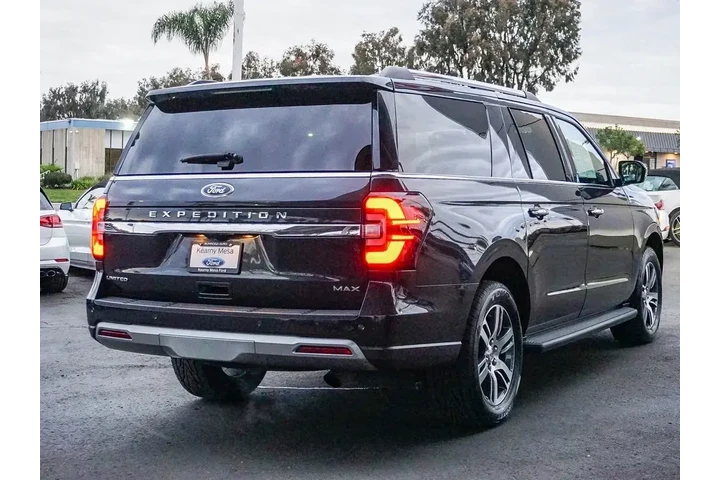 $39592 : Ford Expedition MAX 2024 4x2 image 6