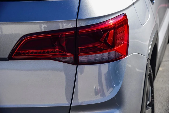 $18945 : Volkswagen Taos 2024 S 4dr S image 8