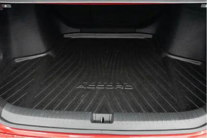 $28468 : Honda Accord 2024 EX 4dr Sed image 10