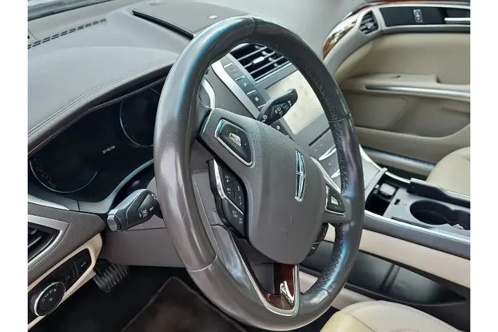 $10000 : Lincoln MKZ 2016 4dr Sedan image 2