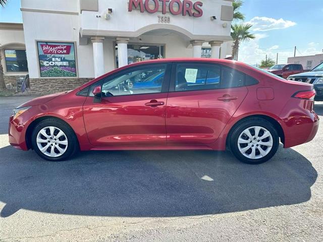 $19995 : Pre-Owned 2021 Corolla LE Sed image 9